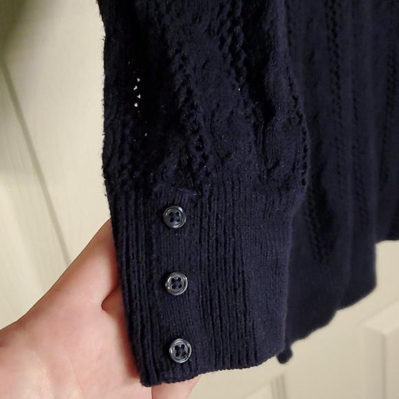 Navy knitted 3/4 length American Eagle top - Picture 2 of 4